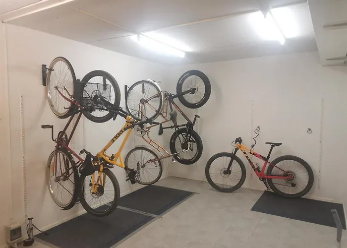 Yllaes Kanerva 102 * Äkäslompolo